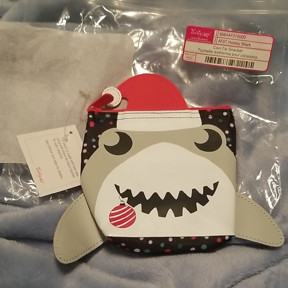 Thirty-One Holiday Gray and Red Shark Cool Zip Snacker